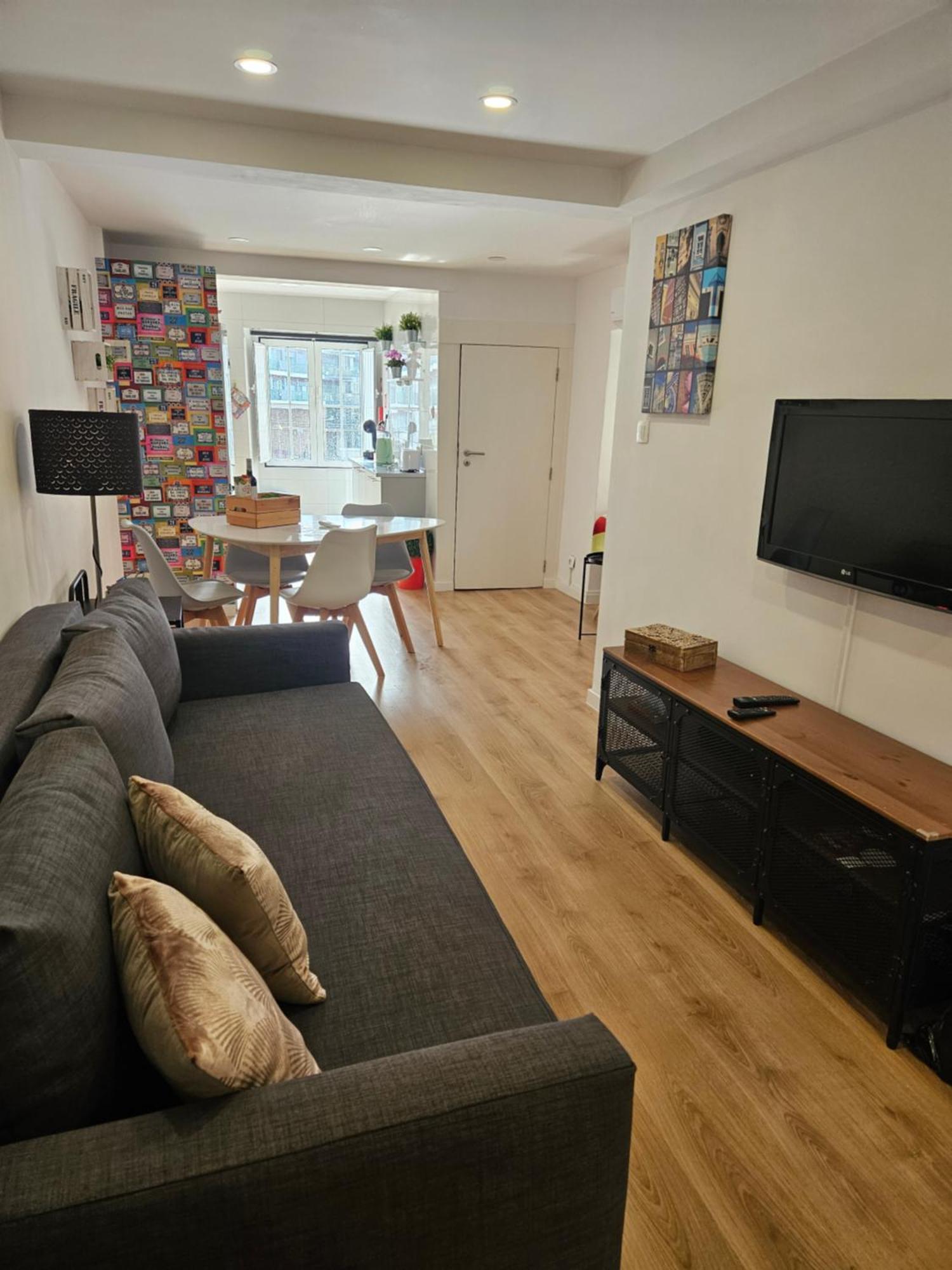 Lisboa Bridge Spot Apartment Bagian luar foto