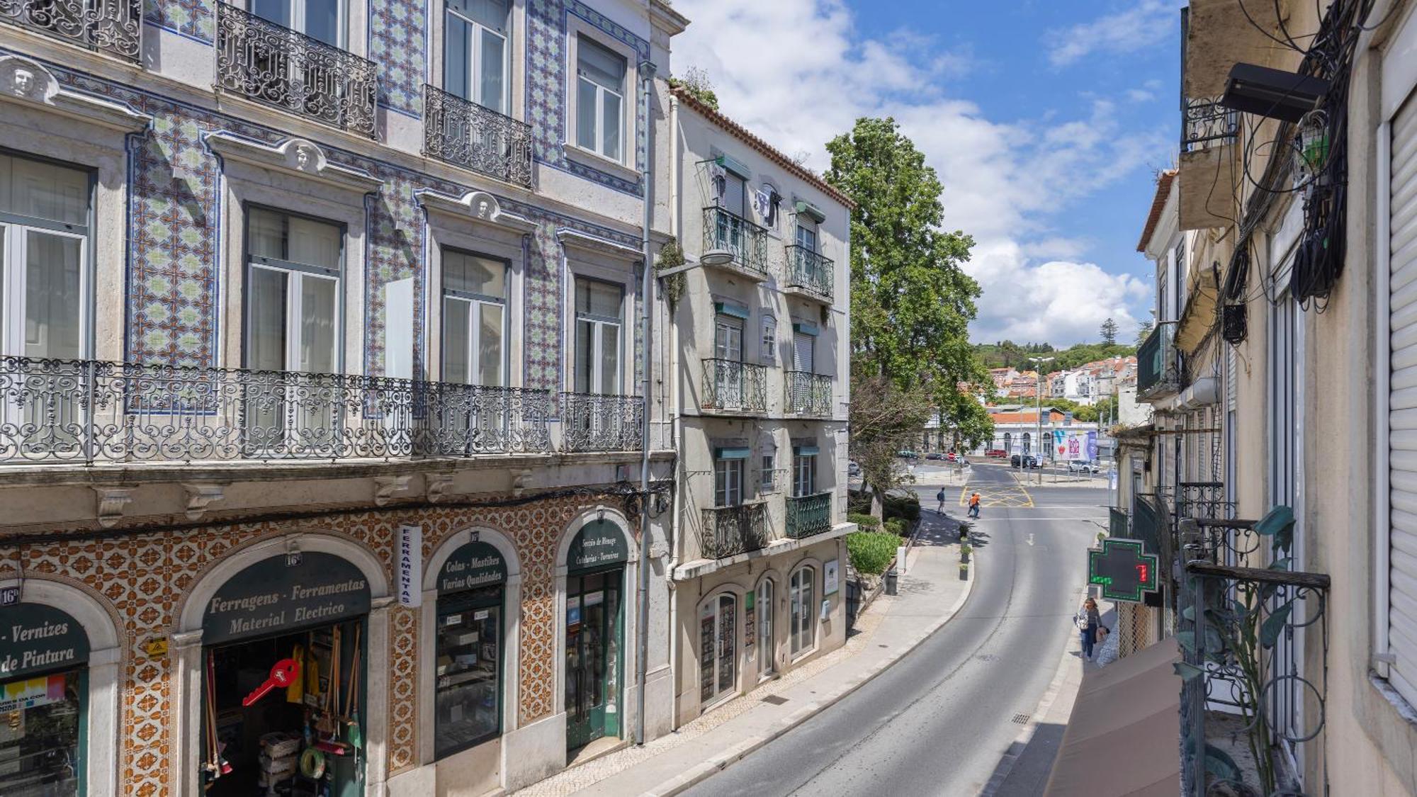 Lisboa Bridge Spot Apartment Bagian luar foto