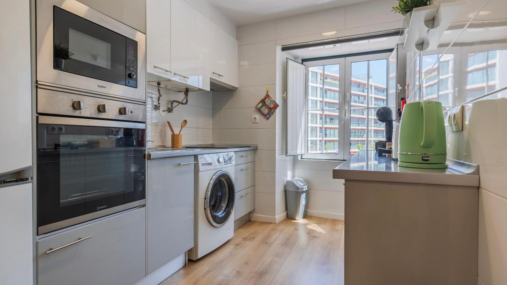 Lisboa Bridge Spot Apartment Bagian luar foto