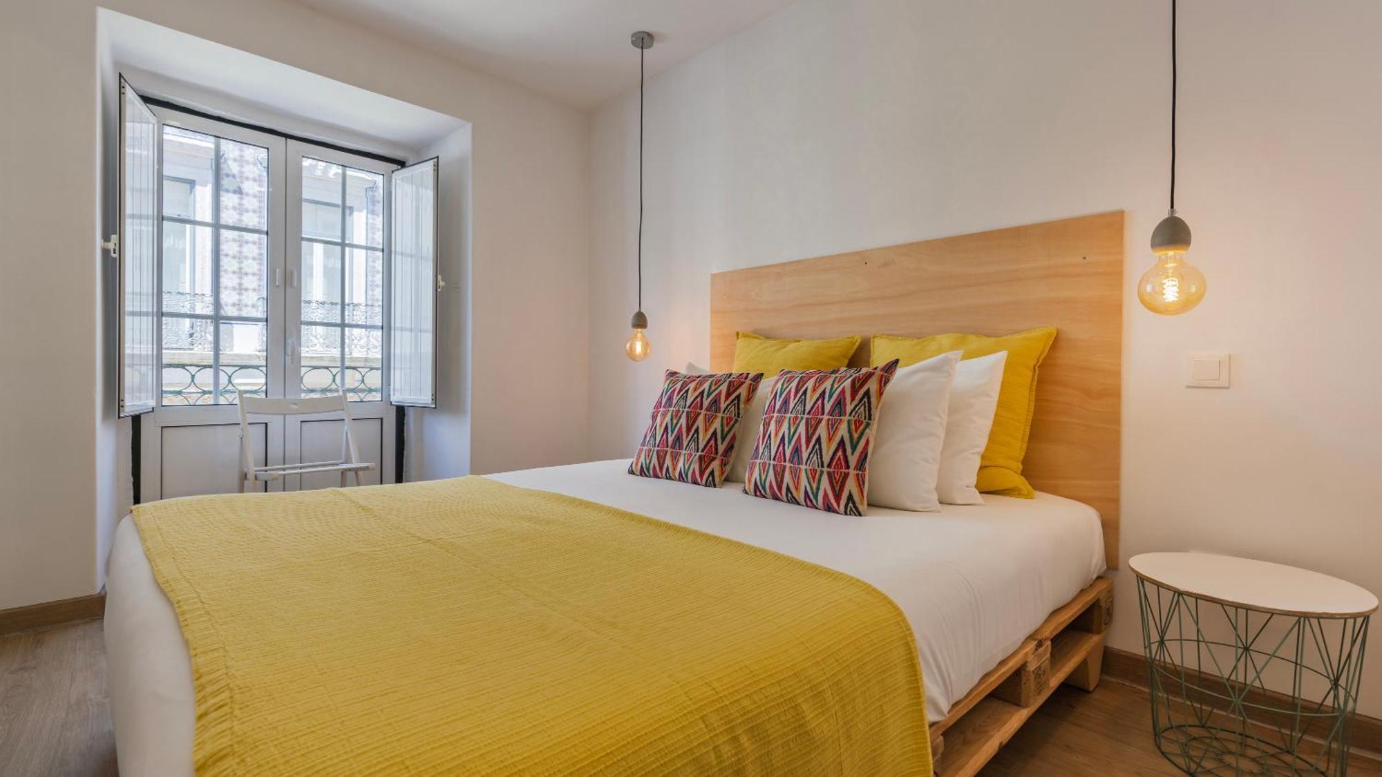 Lisboa Bridge Spot Apartment Bagian luar foto
