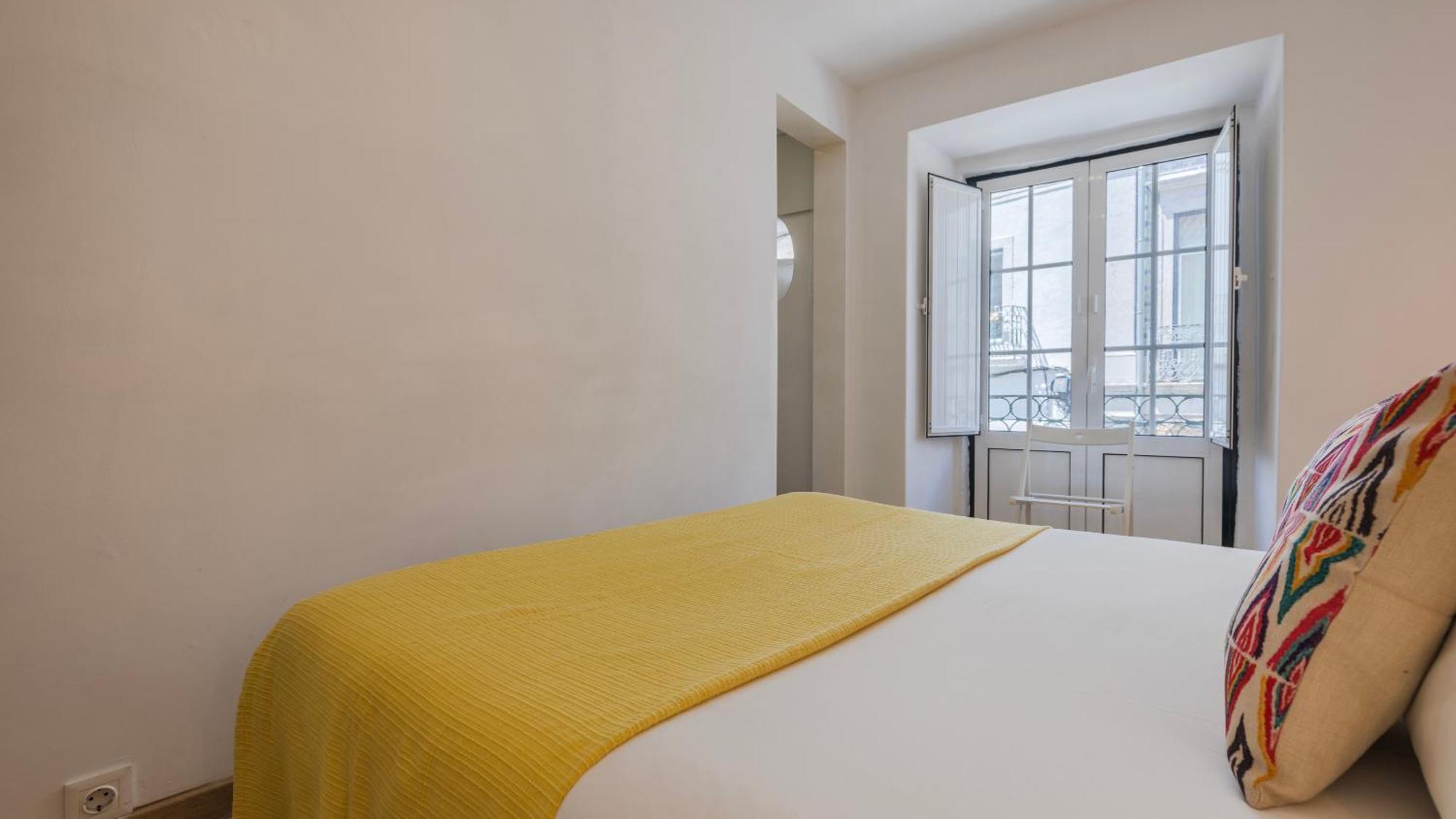 Lisboa Bridge Spot Apartment Bagian luar foto
