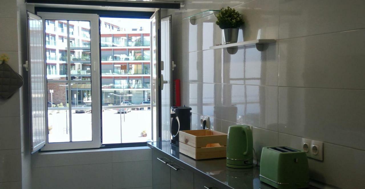 Lisboa Bridge Spot Apartment Bagian luar foto