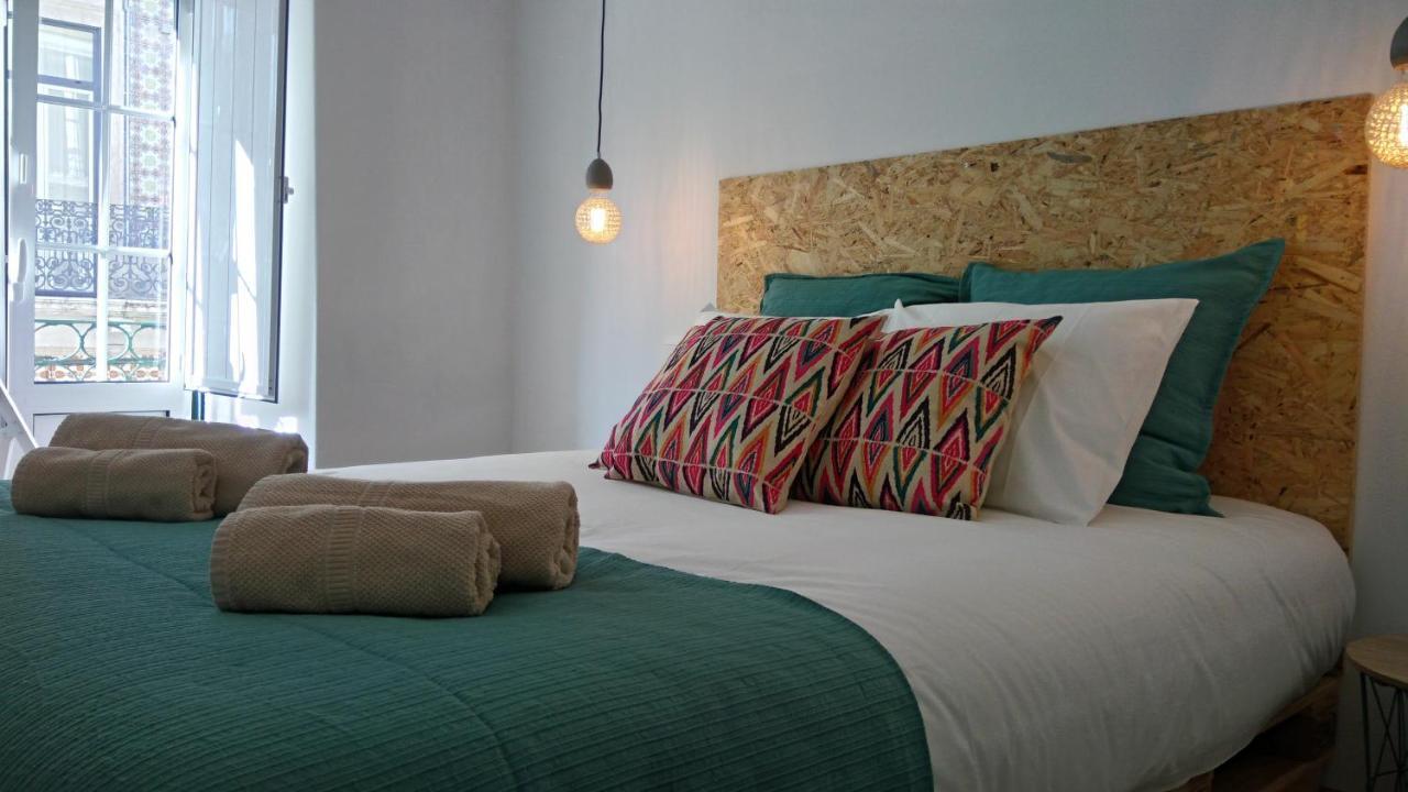 Lisboa Bridge Spot Apartment Bagian luar foto